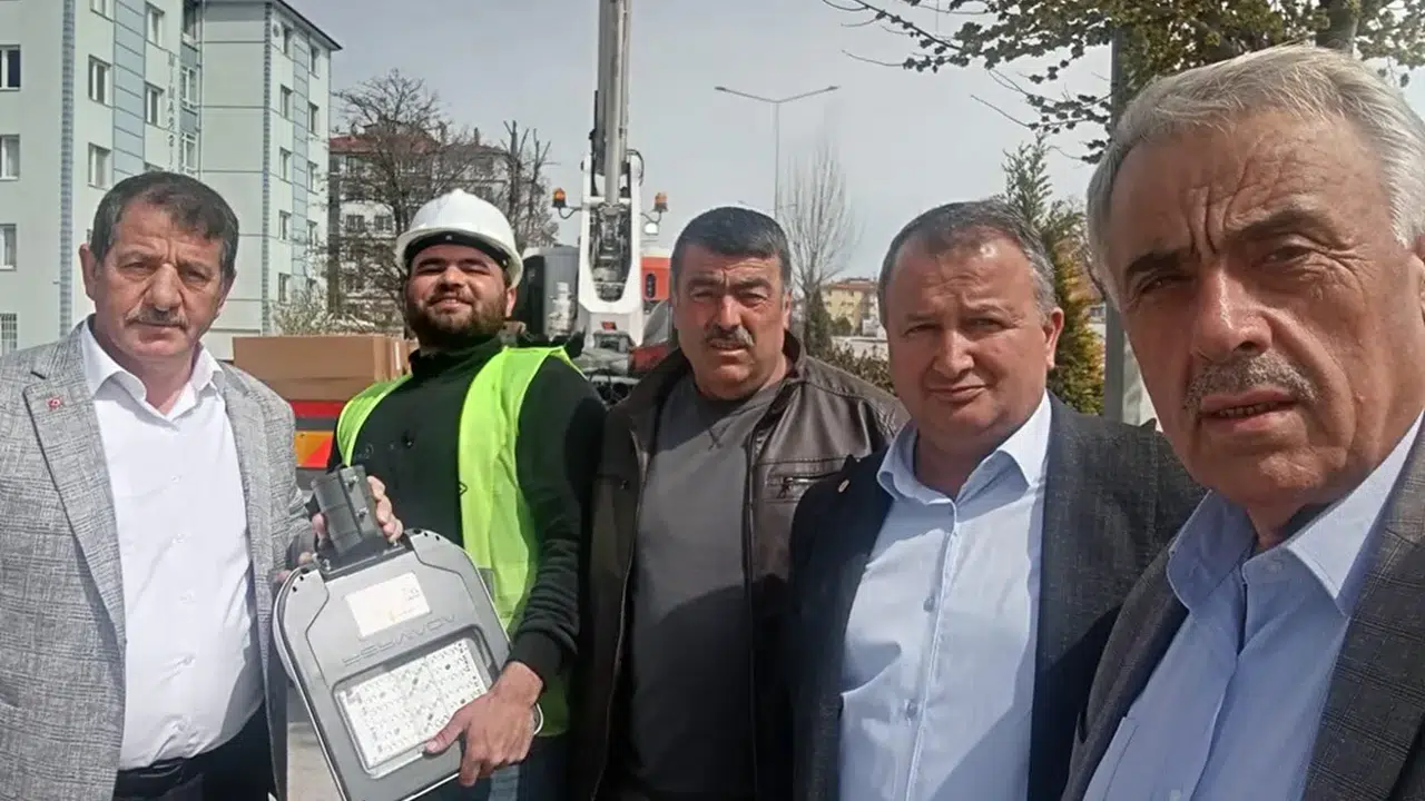 Sanayi Sitesi Karanlıktan Kurtuluyor
