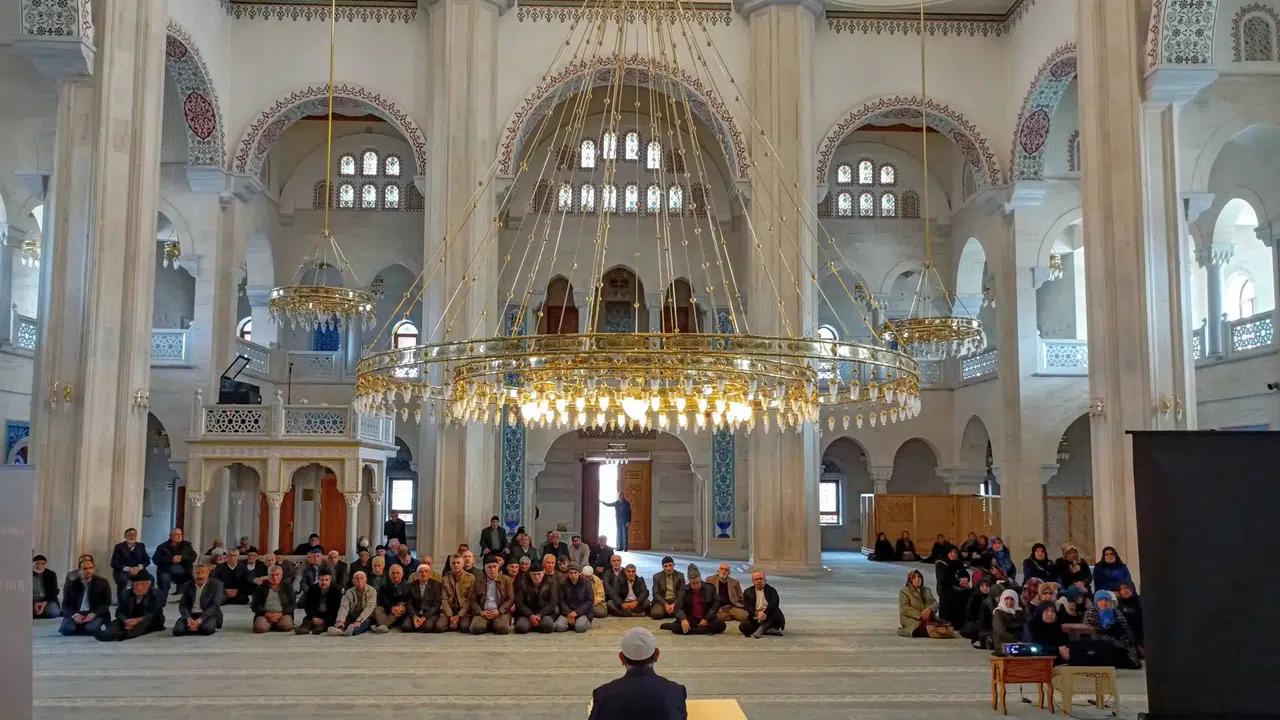 Hacı Adayları Tanışıyor