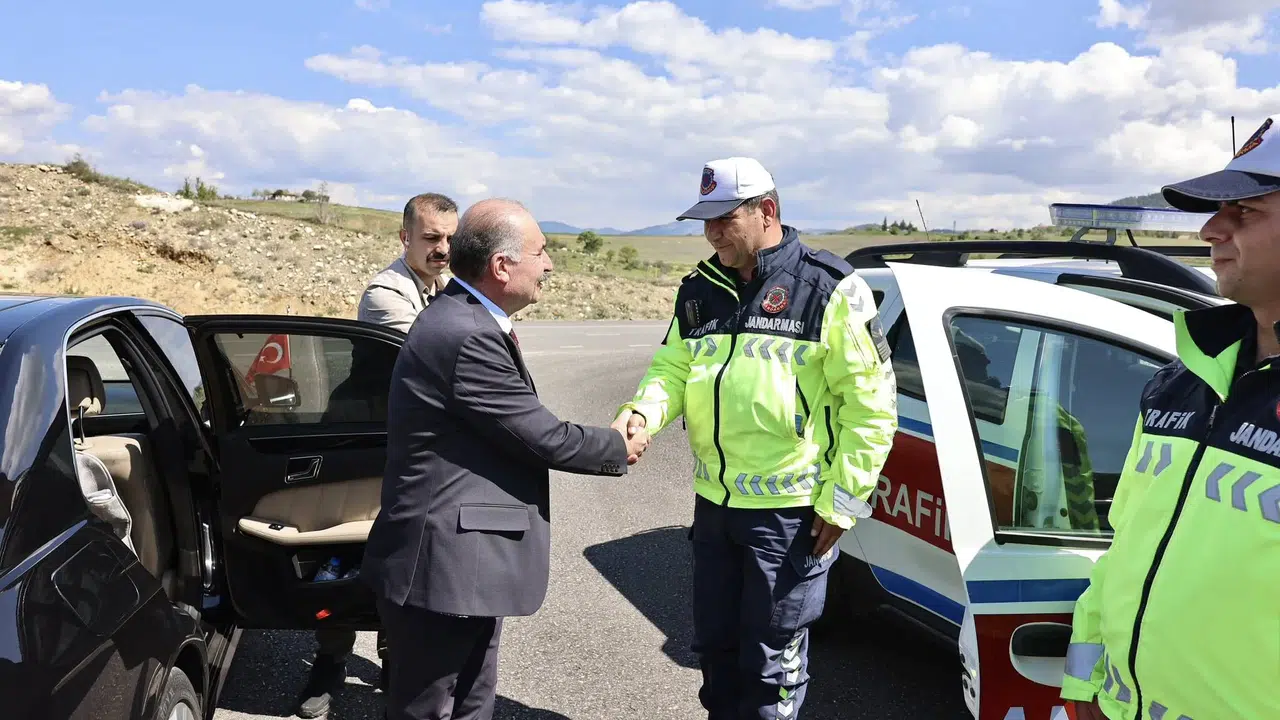 Çalgan, Devriye Ekibiyle Görüştü