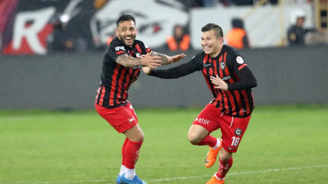 Samudio’nun Göz Kamaştıran Performansı