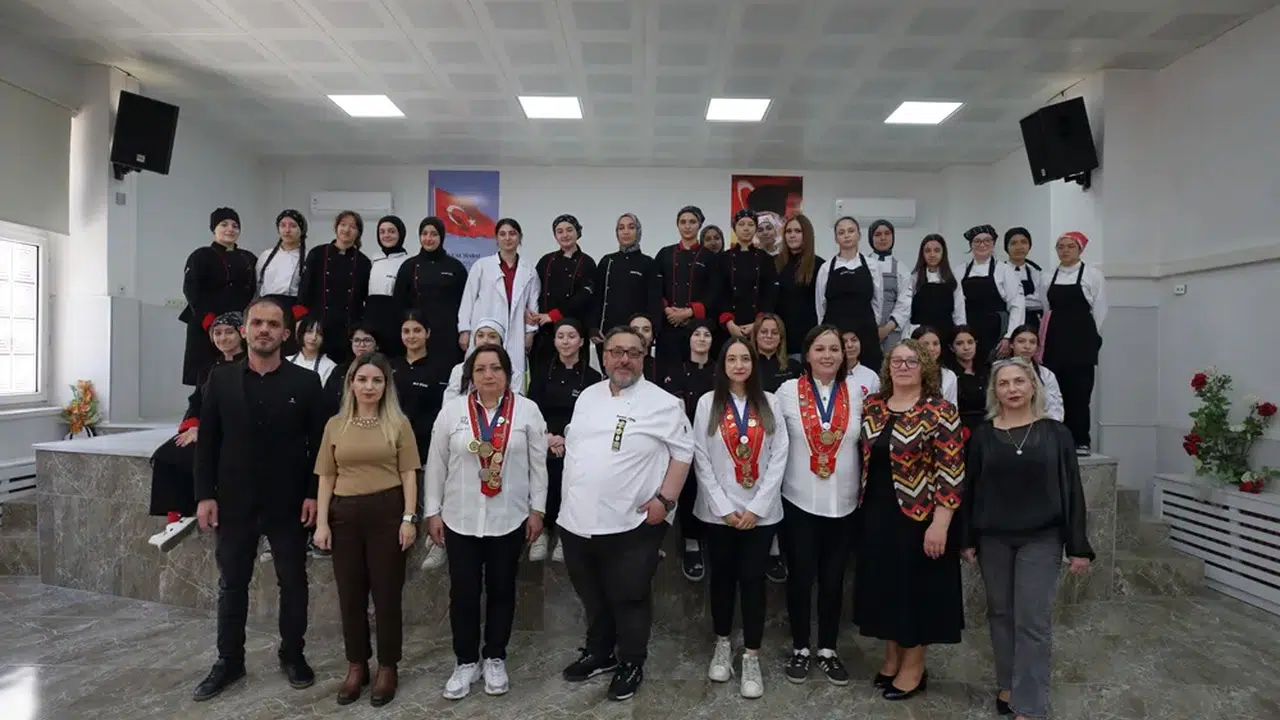 Gençler, Usta Şeflerle Mutfağa Girdi