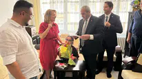 Ceylin, Mezuniyet Sevincini Müdür Çağlar ile Yaşadı