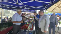 Ünlü’den Pazar Esnafına Temizlik Teşekkürü