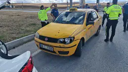 Ticari Taksi ile Motosiklet Birbirine Girdi: 1 Yaralı