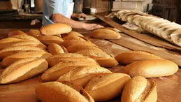 Ekmek yine zamlandı! Yarından itibaren 5 TL zamlı satılacak