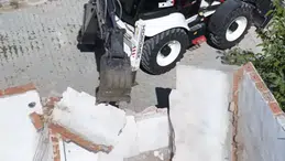 Metruk Binaların Yıkımı Devam Ediyor