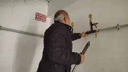 Akıllara Ziyan Hata, Koca Binayı Felç Etti