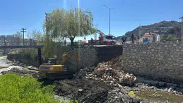 Meydan Çayı Mevkiindeki Yaya Köprüsü Onarımda