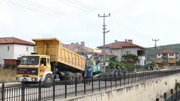 Osmancık’ta Kendi Üretimi Sıcak Asfaltla Yollar Yenileniyor