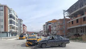 Taksi Kaza Yaptı