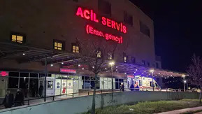 Bıçaklandı, Kendi Çabasıyla Hastaneye Koştu