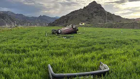 Kontrolden Çıkan Otomobil Buğday Tarlasına Daldı