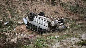 Şarampole Uçan Araçtan Koca Bir Aile Sağ Çıktı