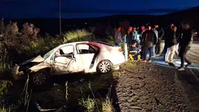Otomobiller Çarpıştı, 7 Kişi Araçta Sıkıştı