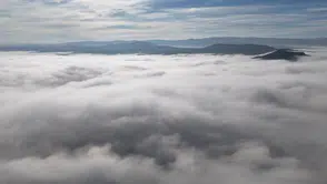 Bulutlar Üzerinde Eşsiz Manzara