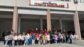 İtfaiyenin Kapıları Minik Kahramanlar İçin Açıldı