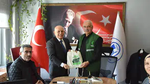 Yeşilay Heyeti Başkan Çizikci'yi Ziyaret Etti