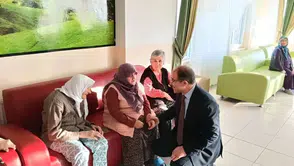 Huzurevi Sakinlerine Sürpriz Ziyaret