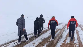 Mahsur Kalan Vatandaşlar Ekipleri Seferber Etti