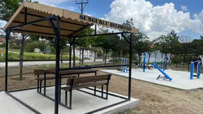 Parklar Modern Bir Görünüme Kavuşuyor