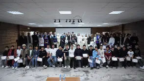 Öğrencilerin Tiyatro Performansı Beğeni Topladı