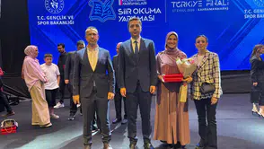Şiir Yarışmasında Türkiye Birincisi Oldu