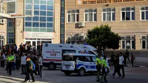 Manisa'da Okula Silahlı Saldırı