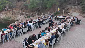 Oğuzlar’da Belediye Personeli Yemekte Buluştu