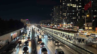 İstanbul’da trafik yoğunluğu yüzde 80’e ulaştı