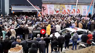 Görüntüler Çorum’dan, İndirimi Duyan Koştu