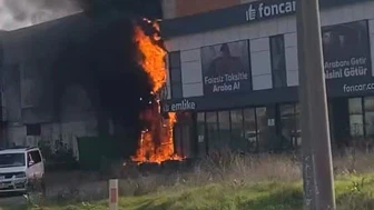 Bursa’da elektrik panosundan çıkan yangın işyerine sıçradı