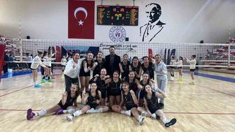 Melahat Ünügür Ortaokulu, Voleybol Yıldız Kız kategorisinde finalde
