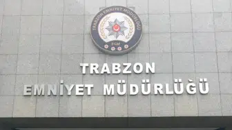 Trabzon'da terfi eden 40 emniyet mensubuna rütbeleri törenle takıldı