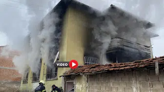 2 Katlı Ev Alev Alev Yandı