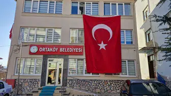 Türk Bayrağına Saygısızlığa Tepki