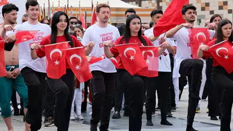 Gençler Doyasıya Eğlendi
