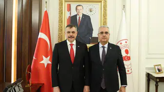 Bakanı Final Maçına Davet Etti
