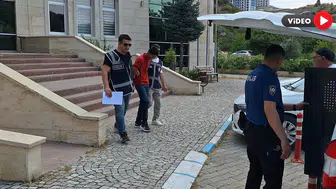 Vatandaşı Böyle Dolandırdı, Polisten Kaçamadı