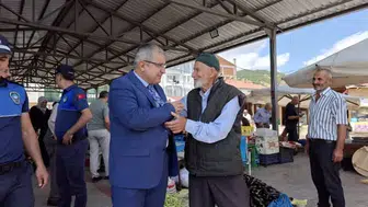 Başkan, İlçe Pazarında Vatandaşla Buluştu