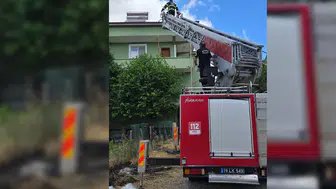 Yuvasında Mahsur Kalan Leyleği İtfaiye Kurtardı
