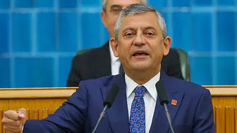 Özgür Özel Grup Toplantısında CHP'ye Veda Ediyor