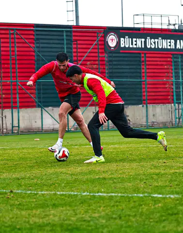 Sivasspor Hazırlıkları Ara Vermeden Başladı