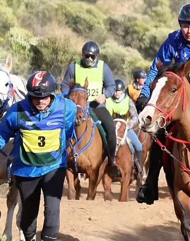 5 Günde 2 Kıtada 306 Kilometre Yarıştı