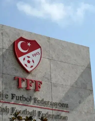 Profesyonel Futbolcuların Statüsü ve Transferleri Talimatında Değişiklik