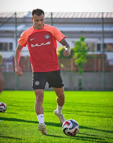 Yusuf Asistlerine Devam Ediyor