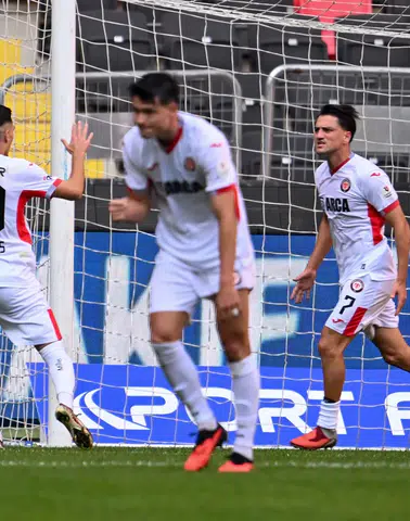 Cengiz Vites Artırdı
