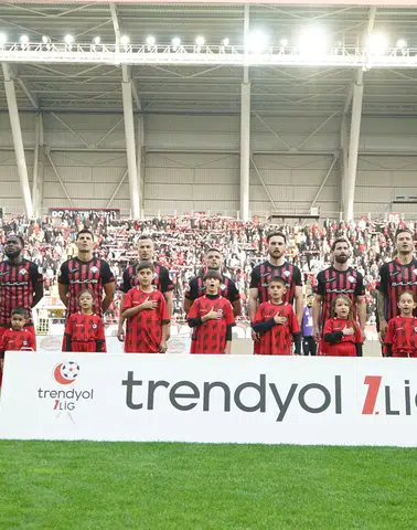 Kırmızı-Siyahlıların Fikstüründe İki “Duygusal” Randevu