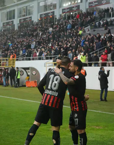 Rakip Oyuncu Çorum FK’nin Golüne Böyle Sevindi