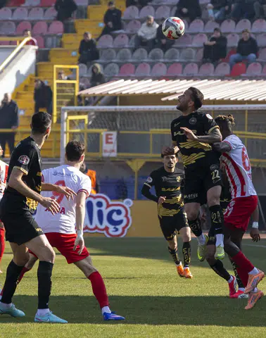 Uçar’dan İlk 11’e Dört Dokunuş