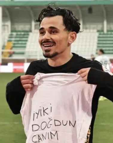 Serdar’dan Doğum Günü Kutlamalı Gol Sevinci